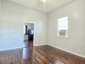 4226 Winnie St in Galveston, TX - Building Photo - Building Photo