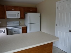 52 Eagle Ridge Rd in Sandown, NH - Building Photo - Building Photo
