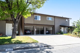 John Muir Town Homes in Martinez, CA - Building Photo - Building Photo