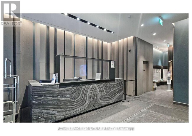 25 Richmond St E in Toronto, ON - Building Photo - Building Photo