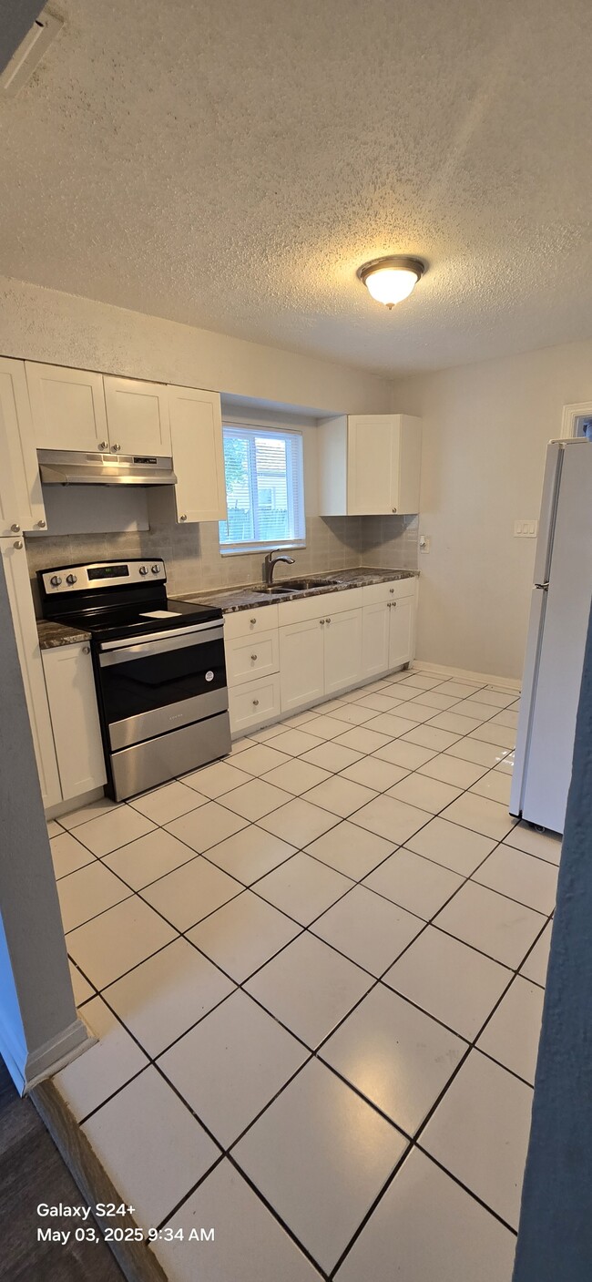 1505 18th Ave Dr W in Bradenton, FL - Building Photo - Building Photo