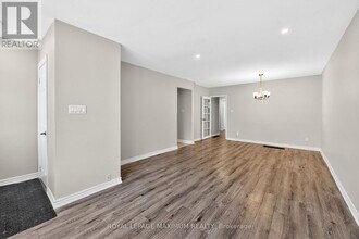 362 Rosedale Dr in Whitby, ON - Building Photo - Building Photo