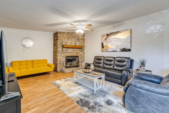 9427 Syble Dr in Bastrop, LA - Building Photo - Building Photo