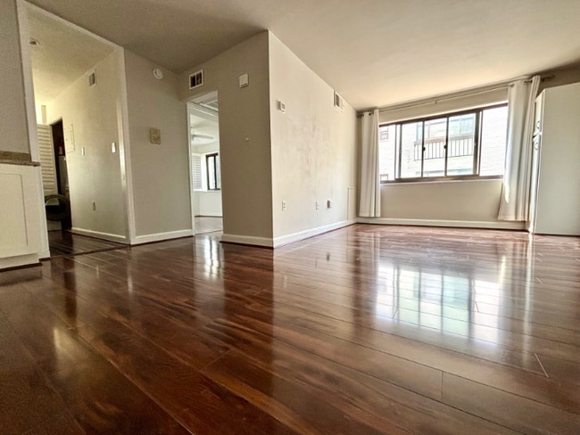 property at 2602 Tunlaw Rd NW
