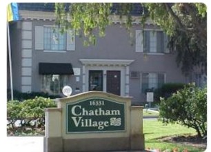 Chatham Village Apartments in Tustin, CA - Building Photo - Building Photo