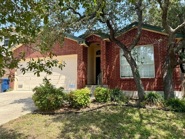1310 Bobcat Pass in San Antonio, TX - Building Photo - Building Photo