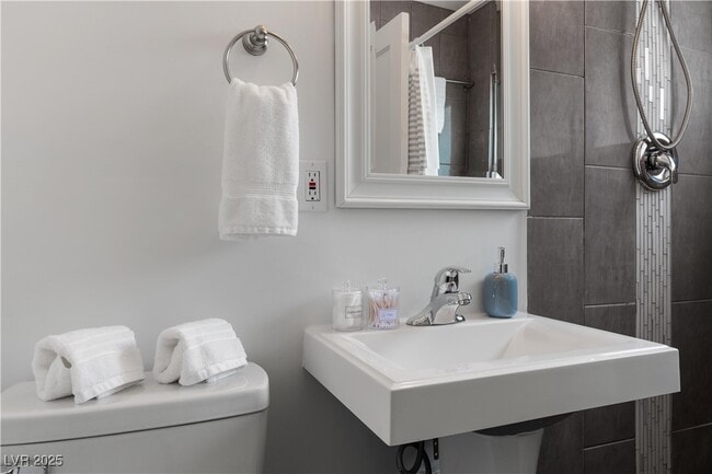 property at 1013 Francis Ave