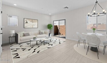 7573 W Darrow St in Phoenix, AZ - Building Photo - Building Photo
