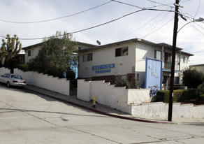 Bay View Apartments in San Diego, CA - Foto de edificio - Building Photo