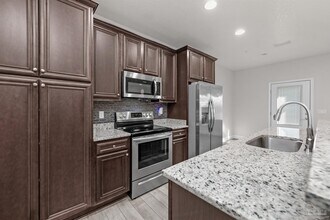 3514 Mossy Oak Villas Cir in Pensacola, FL - Building Photo - Building Photo