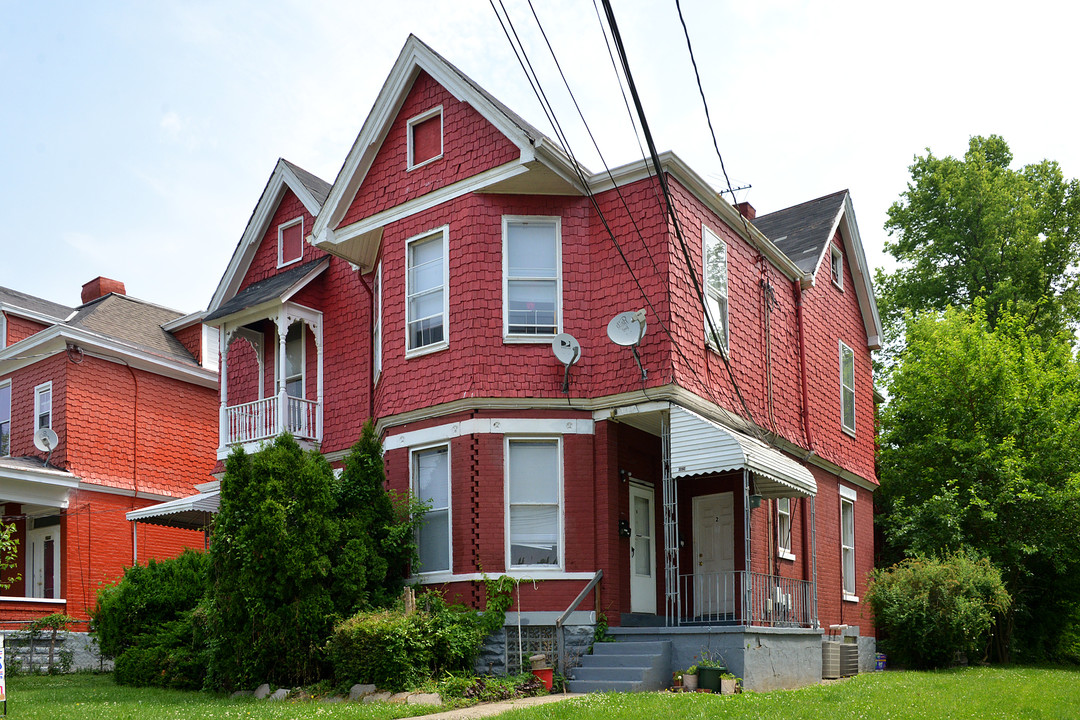 1624 Scott St in Covington, KY - Building Photo