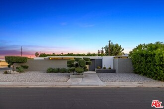 81967 Camelot Way in Indio, CA - Foto de edificio - Building Photo