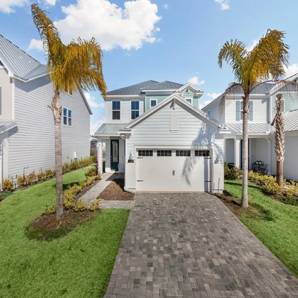 property at 409 Clifton Bay Lp