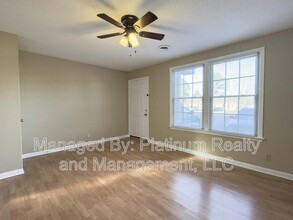 810 Golf View Pl in Clarksville, TN - Building Photo - Building Photo