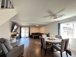 947 S Mountain Ave in Ontario, CA - Building Photo - Building Photo