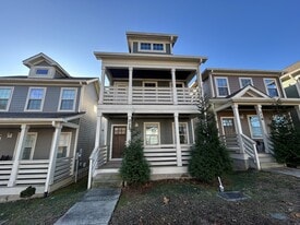 222 Jasmine Row in Ashland City, TN - Building Photo