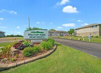 Hilltop Park Apartments photo'