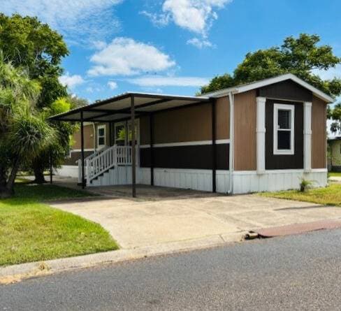 property at 128 Los Platanos St