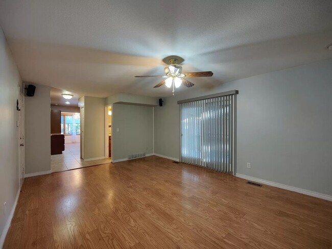 16456 E Kentucky Ave in Aurora, CO - Building Photo - Building Photo