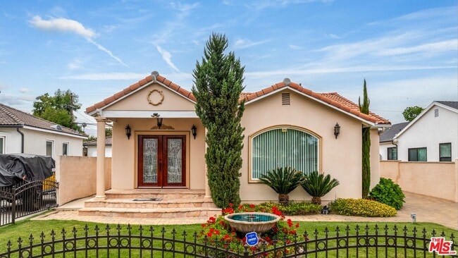 property at 4937 Hesperia Ave