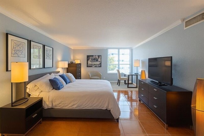 property at 1000 Spanish River Rd