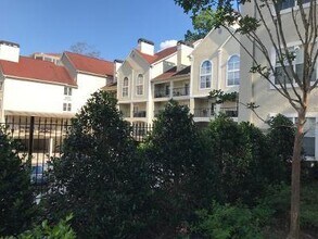 3655 Habersham Rd NE-Unit -130 in Atlanta, GA - Building Photo - Building Photo