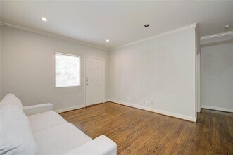 6503 Mapleridge St in Houston, TX - Building Photo - Building Photo