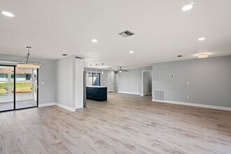 8312 Roxboro Dr in Hudson, FL - Building Photo - Building Photo