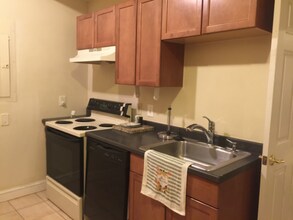 10000 Summerwood Ln in Accokeek, MD - Building Photo - Building Photo