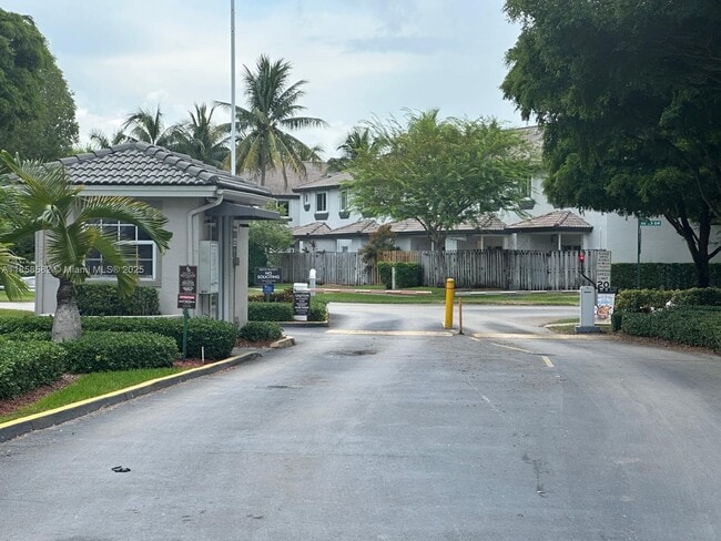 property at 2641 SE 20th Ct