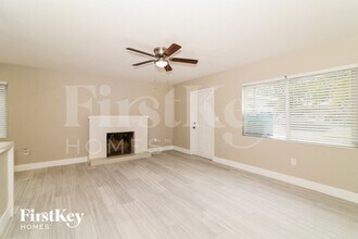 1241 NW 7th Ave in Fort Lauderdale, FL - Foto de edificio - Building Photo