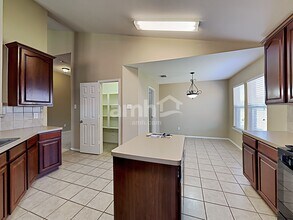 1415 Spinnaker Way in Wylie, TX - Foto de edificio - Building Photo