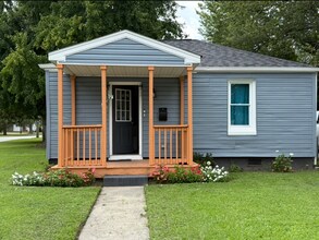1 Pollux Cir W in Portsmouth, VA - Building Photo - Building Photo