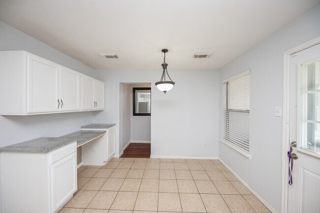 8231 Chelsea Bend Ct in Houston, TX - Foto de edificio - Building Photo