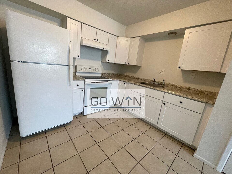 40 E Ingram St in Mesa, AZ - Building Photo