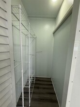 2921 NW 70th Terrace in Miami, FL - Building Photo - Building Photo