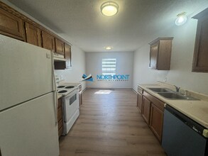 1302 Hollyhock Dr in Cameron, MO - Building Photo - Building Photo