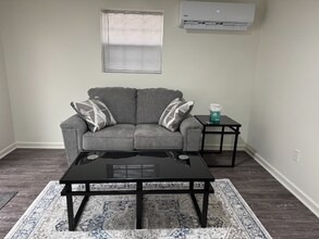 159 Ja Ramsey Ln in Jonesborough, TN - Foto de edificio - Building Photo