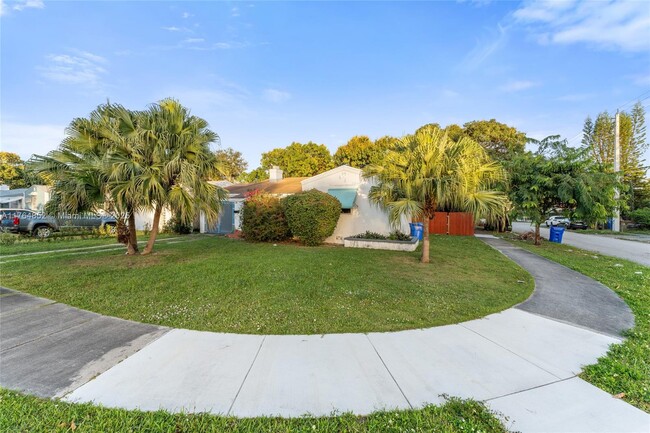 4101 NW 11th Ct in Miami, FL - Building Photo - Building Photo