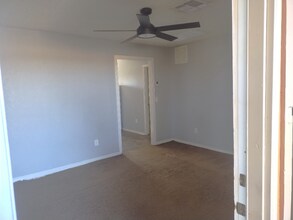 414 NW 97th St in Oklahoma City, OK - Foto de edificio - Building Photo