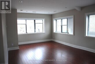 425 Queen St E in Toronto, ON - Building Photo - Building Photo