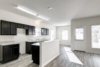 738 Nichols Dr photo'