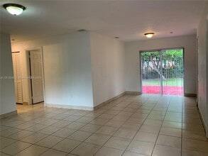 2481 NW 178th Terrace in Miami Gardens, FL - Building Photo - Building Photo