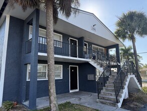 2505 Hanson St in Ft. Myers, FL - Building Photo - Building Photo