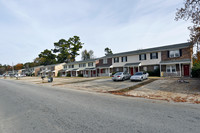 Hunter's Ridge Townhomes in North Charleston, SC - Building Photo - Building Photo