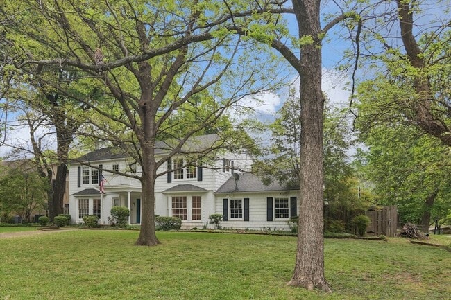 8106 San Benito Way in Dallas, TX - Building Photo - Building Photo