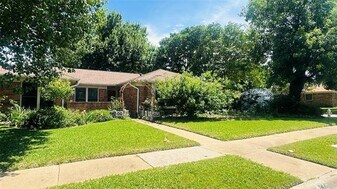764 Middle Cove Dr in Plano, TX - Building Photo
