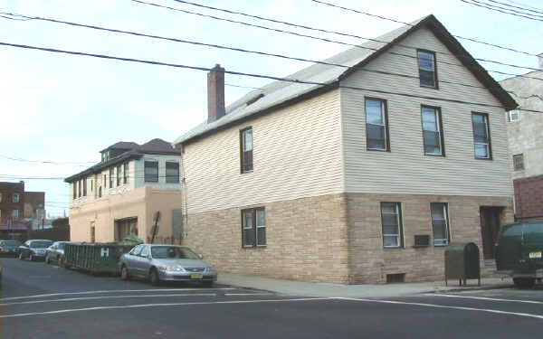 3401 Hudson Ave in Union City, NJ - Building Photo - Building Photo