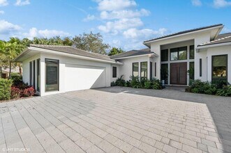 8533 N Native Dancer Rd in Palm Beach Gardens, FL - Building Photo - Building Photo