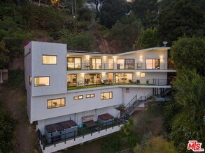 8514 Hillside Ave in Los Angeles, CA - Building Photo - Building Photo